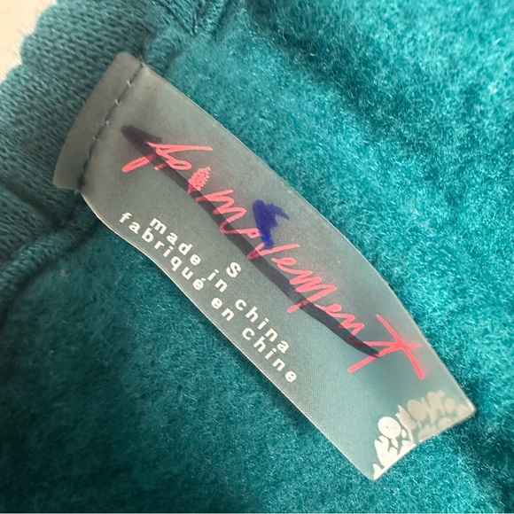 Last Chance NEW Free People Movement Care Charm Sweatshirt teal small - Picture 15 of 16